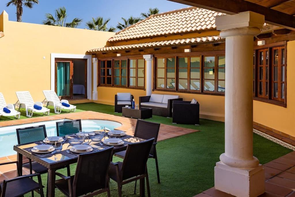 Villa Helen - Heated Pool Wifi Smarttv Barbecue Corralejo Zewnętrze zdjęcie