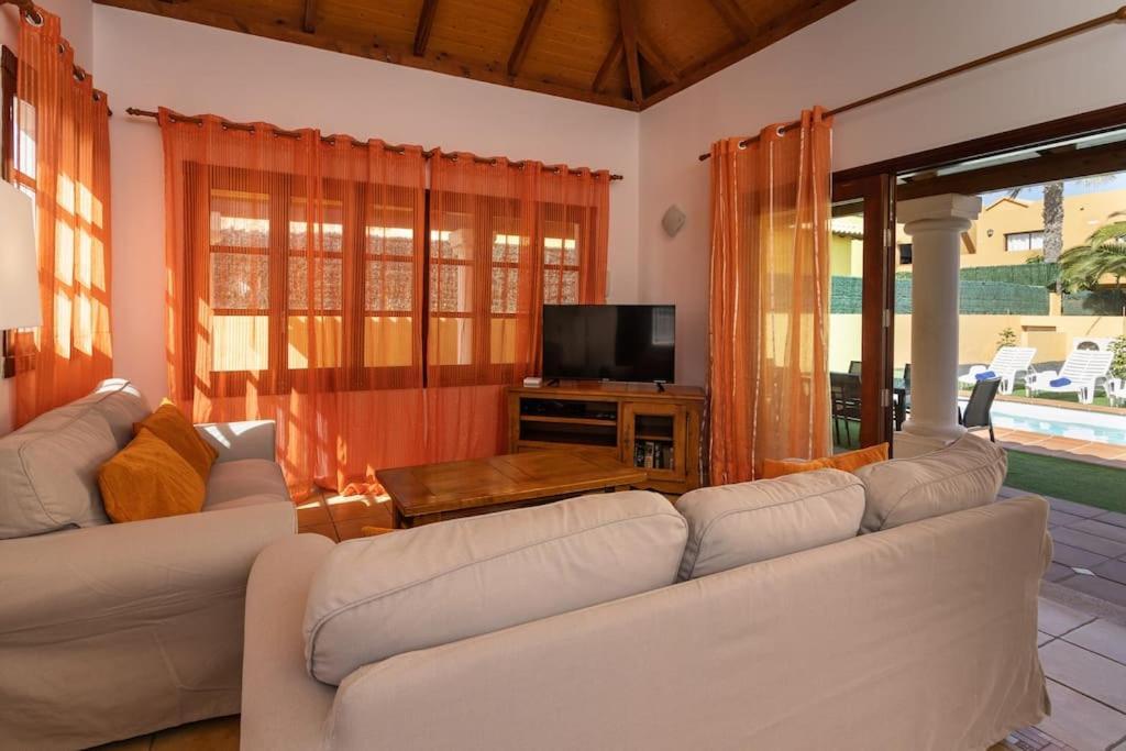 Villa Helen - Heated Pool Wifi Smarttv Barbecue Corralejo Zewnętrze zdjęcie