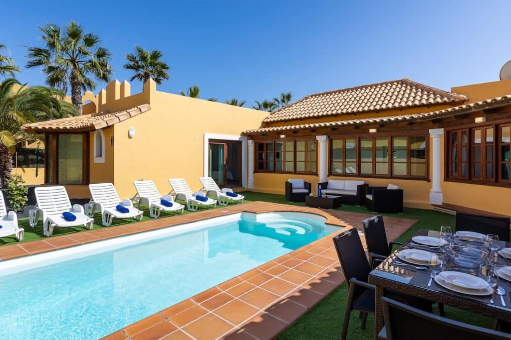 Villa Helen - Heated Pool Wifi Smarttv Barbecue Corralejo Zewnętrze zdjęcie