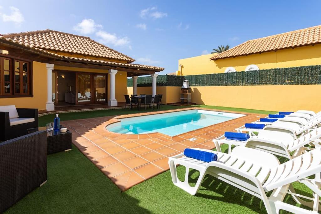 Villa Helen - Heated Pool Wifi Smarttv Barbecue Corralejo Zewnętrze zdjęcie